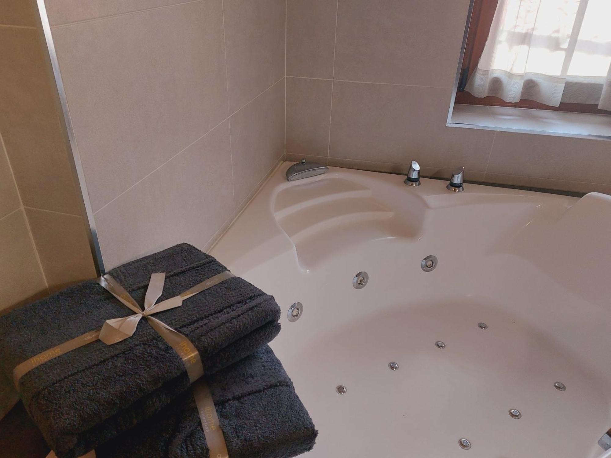 Picos De Europa Suites And Rooms Turieno المظهر الخارجي الصورة